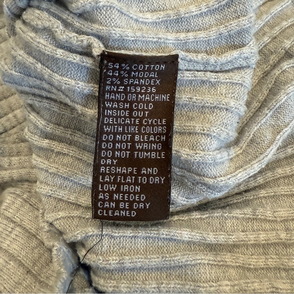 J. Mclaughlin Ribbed Long Sleeve Button Detail - image 8